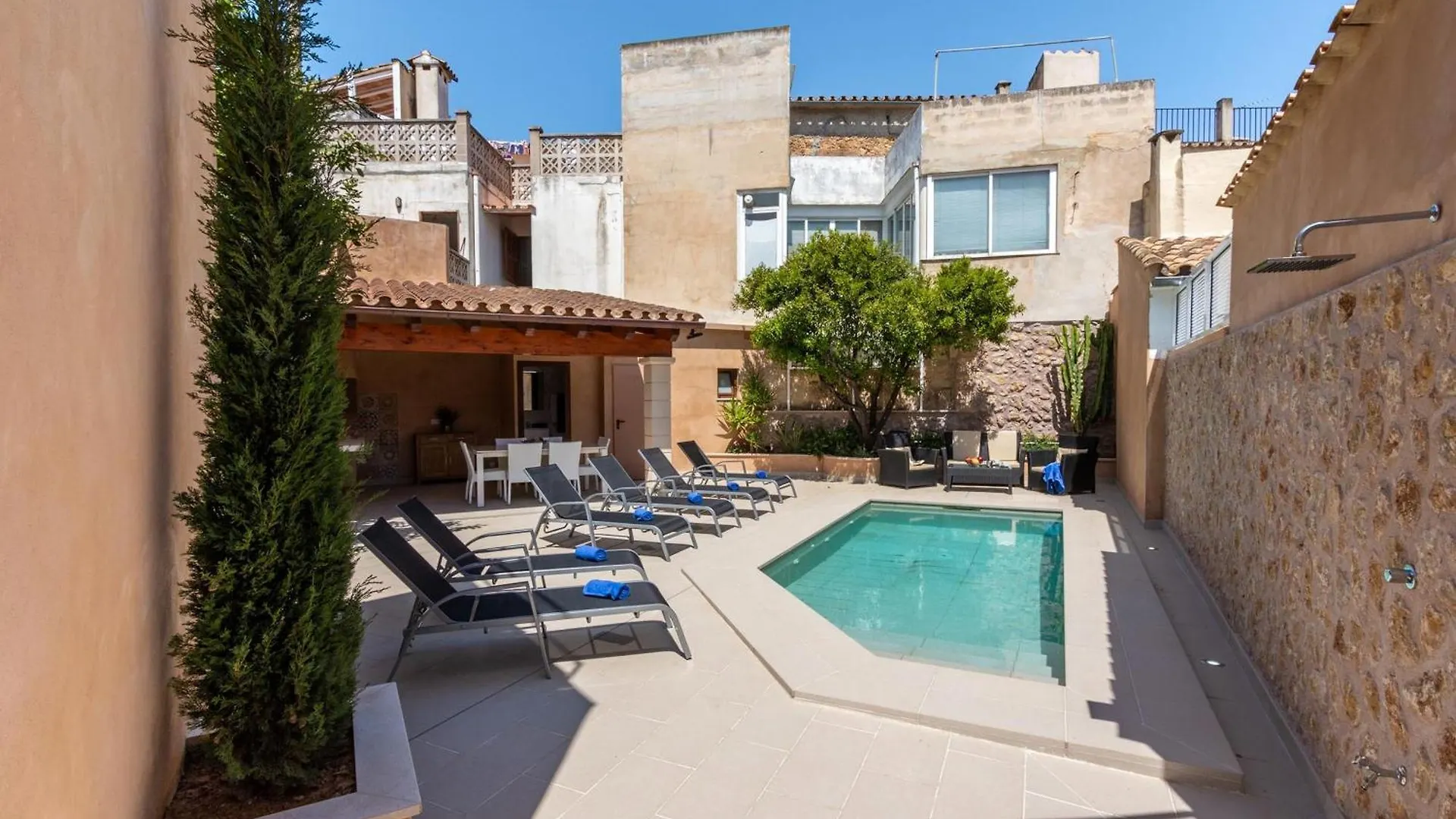 Villa Historic Pollensa Townhouse Casa Roca Horta 4 Bedrooms Sun Terrace Town Mountain Views Spain
