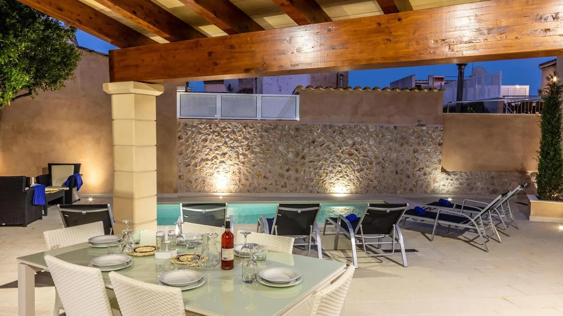 Villa Historic Pollensa Townhouse Casa Roca Horta 4 Bedrooms Sun Terrace Town Mountain Views