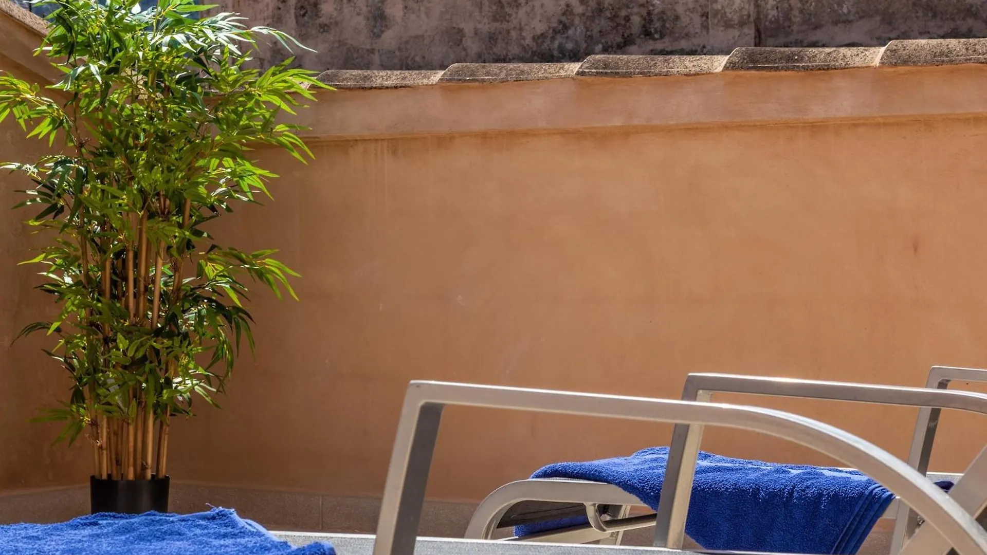 Historic Pollensa Townhouse Casa Roca Horta 4 Bedrooms Sun Terrace Town Mountain Views Villa
