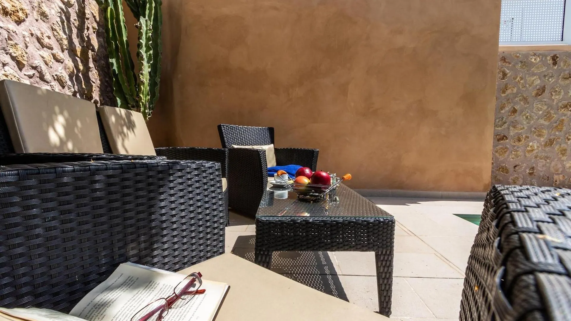 Historic Pollensa Townhouse Casa Roca Horta 4 Bedrooms Sun Terrace Town Mountain Views 0*, Pollenca