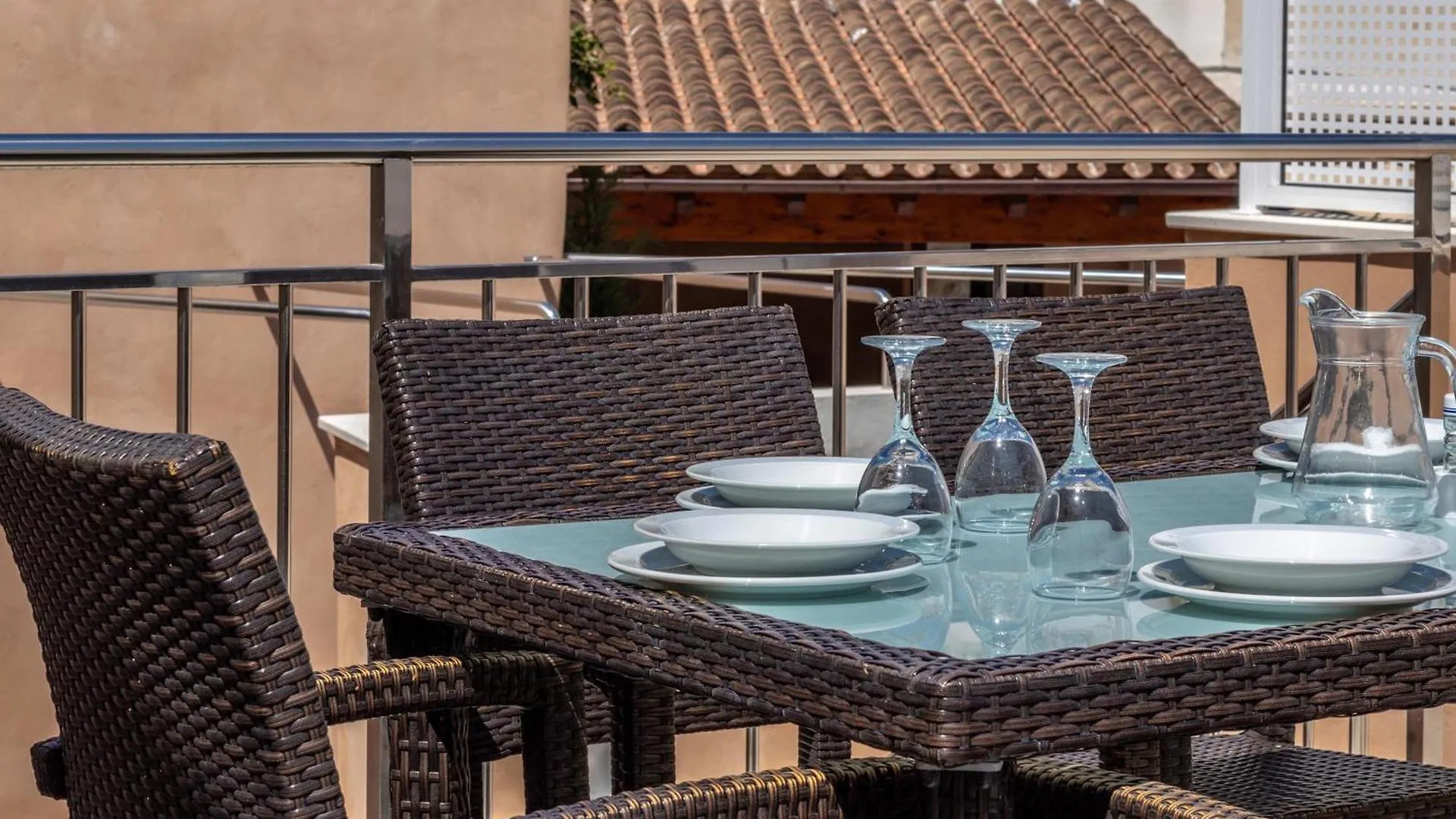 Historic Pollensa Townhouse Casa Roca Horta 4 Bedrooms Sun Terrace Town Mountain Views Vila